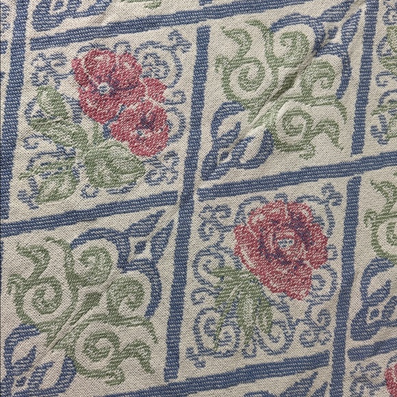 VINTAGE THROW BLANKET ROSES - Picture 2 of 4